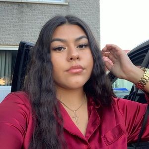 Meet your Posher, Paulina